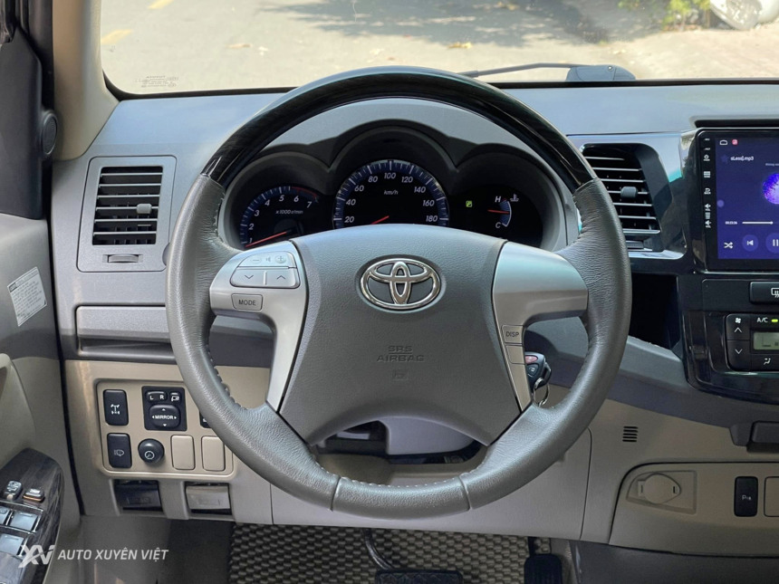 Toyota Fortuner V 2.7AT 4x4 2013