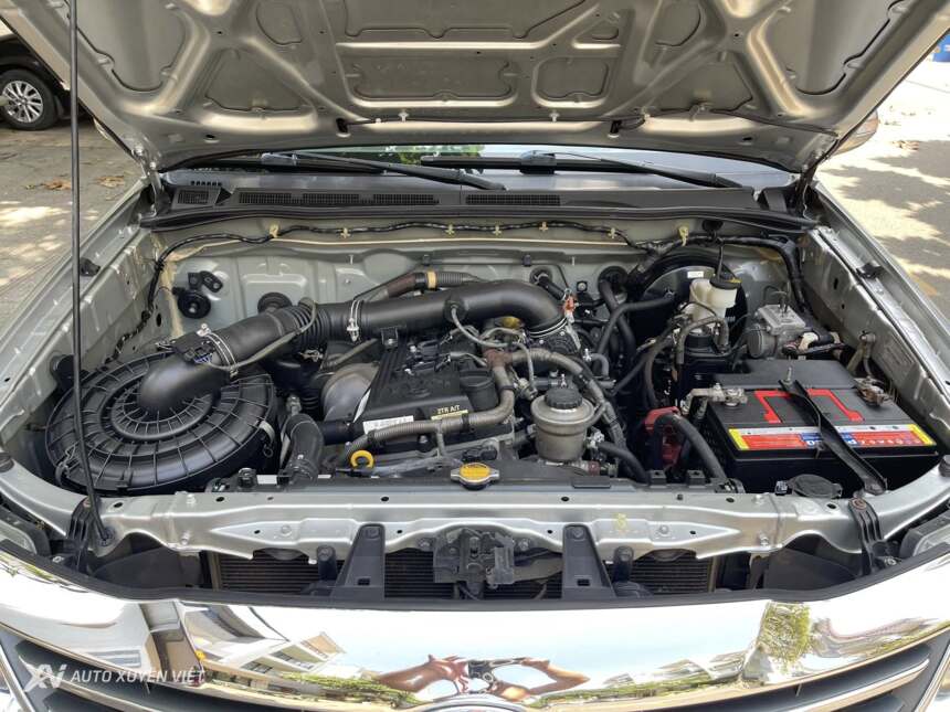 Toyota Fortuner V 2.7AT 4x4 2013