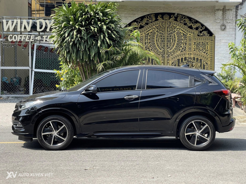 Honda HRV L 1.8AT 2021 Honda HRV L 1.8AT 2021