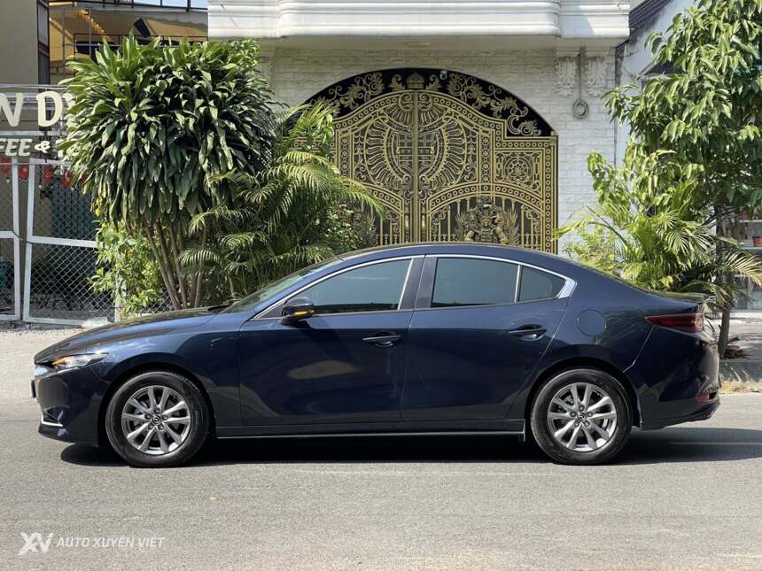 Mazda 3 1.5AT Luxury 2025