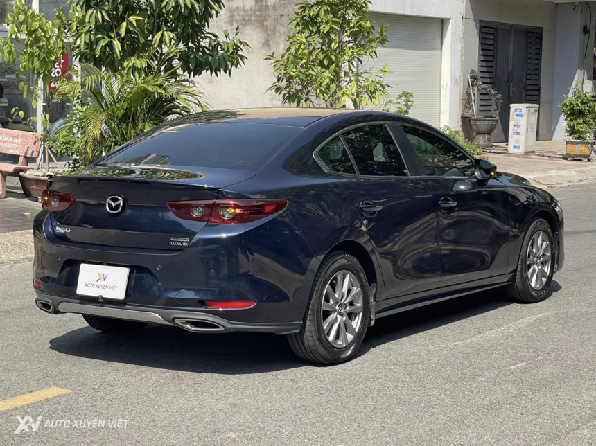 Mazda 3 1.5AT Luxury 2025