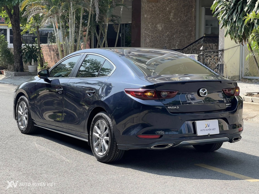 Mazda 3 1.5AT Luxury 2025