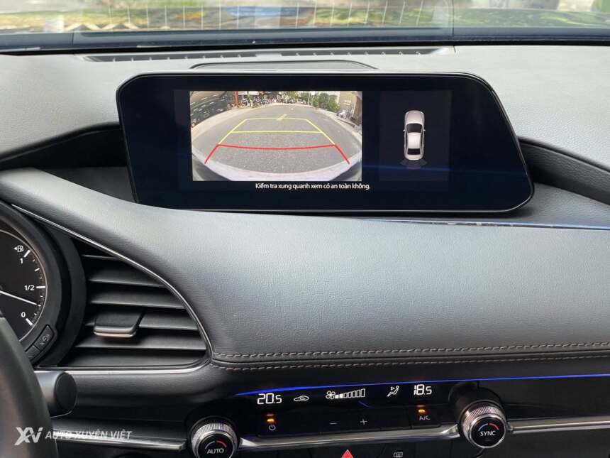 Mazda 3 1.5AT Luxury 2025