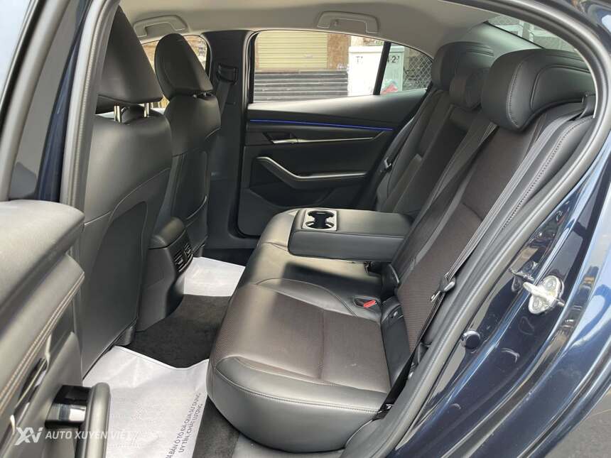 Mazda 3 1.5AT Luxury 2025