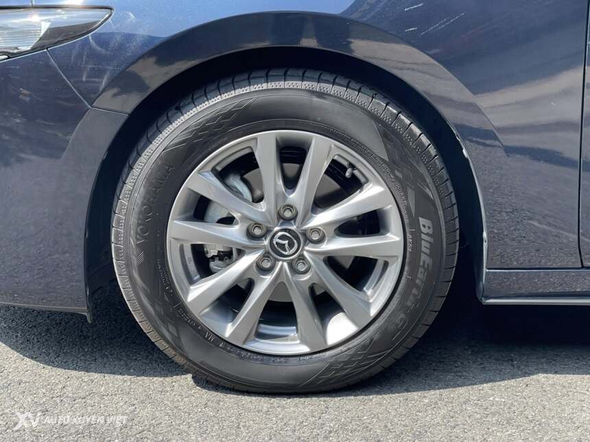 Mazda 3 1.5AT Luxury 2025