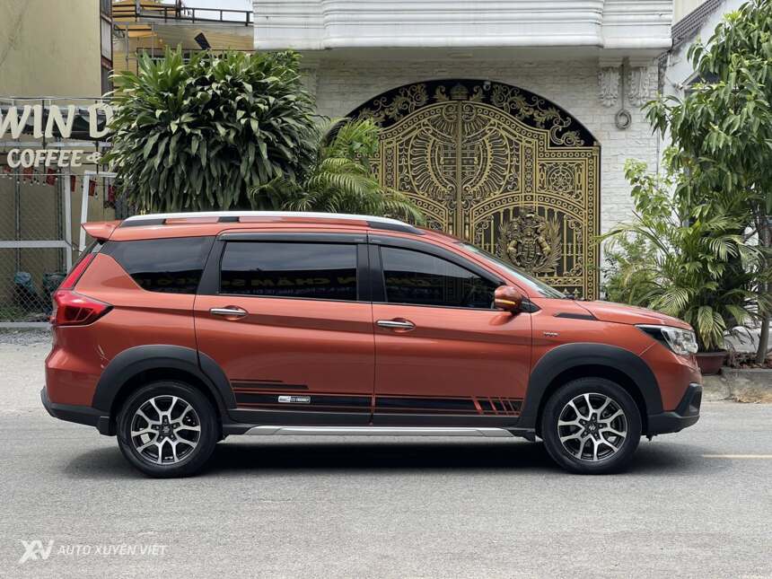 Suzuki XL7 1.5AT 2022