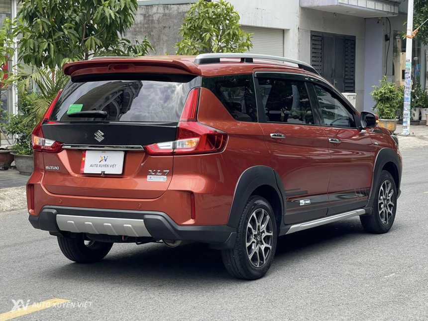 Suzuki XL7 1.5AT 2022