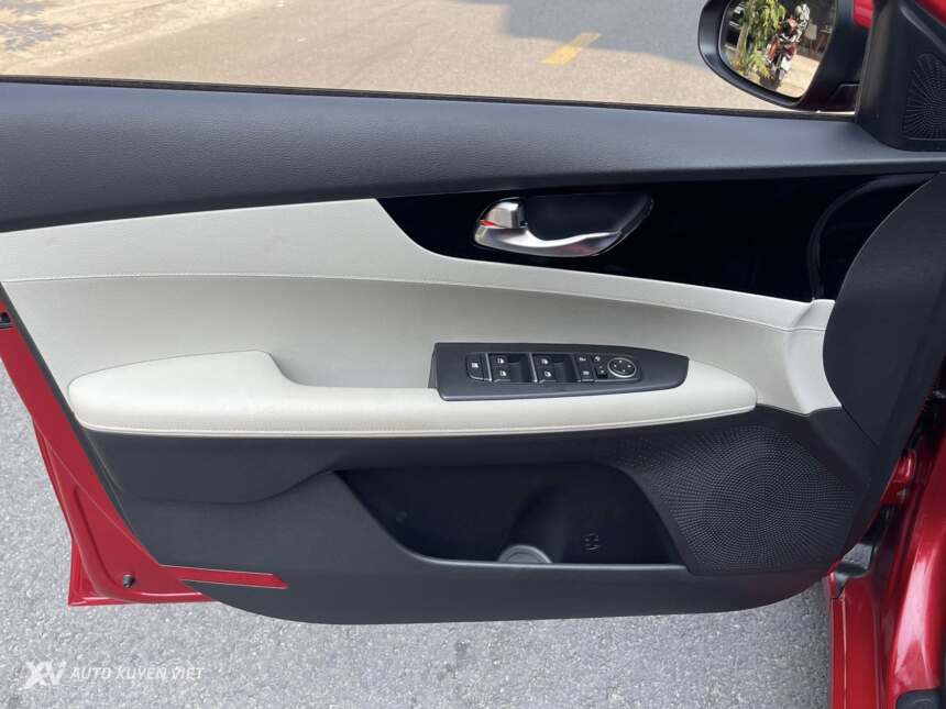 Kia K3 1.6AT Luxury 2021