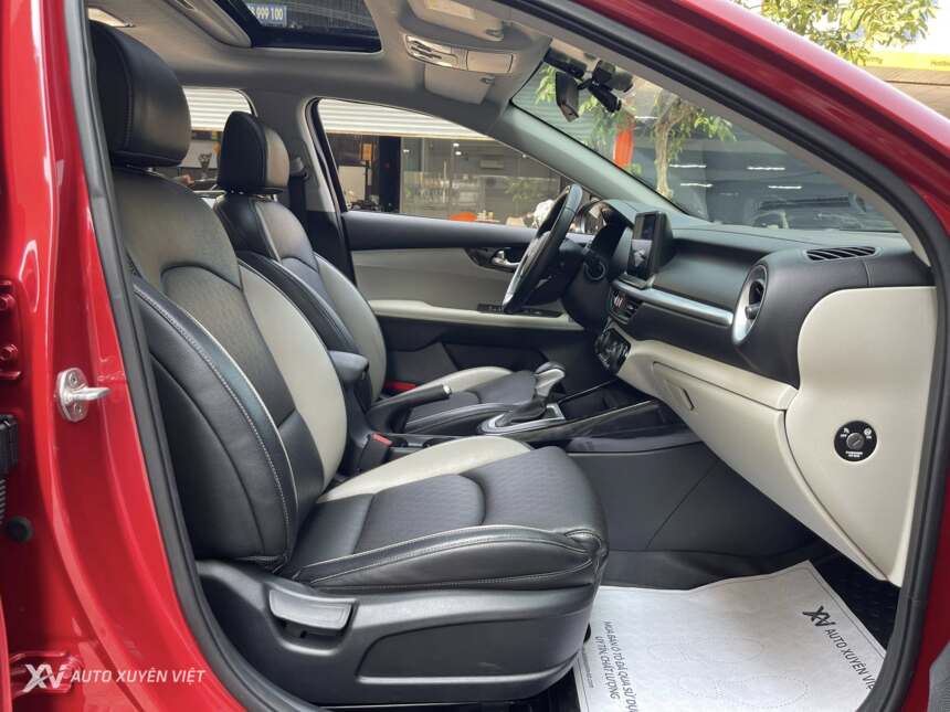 Kia K3 1.6AT Luxury 2021