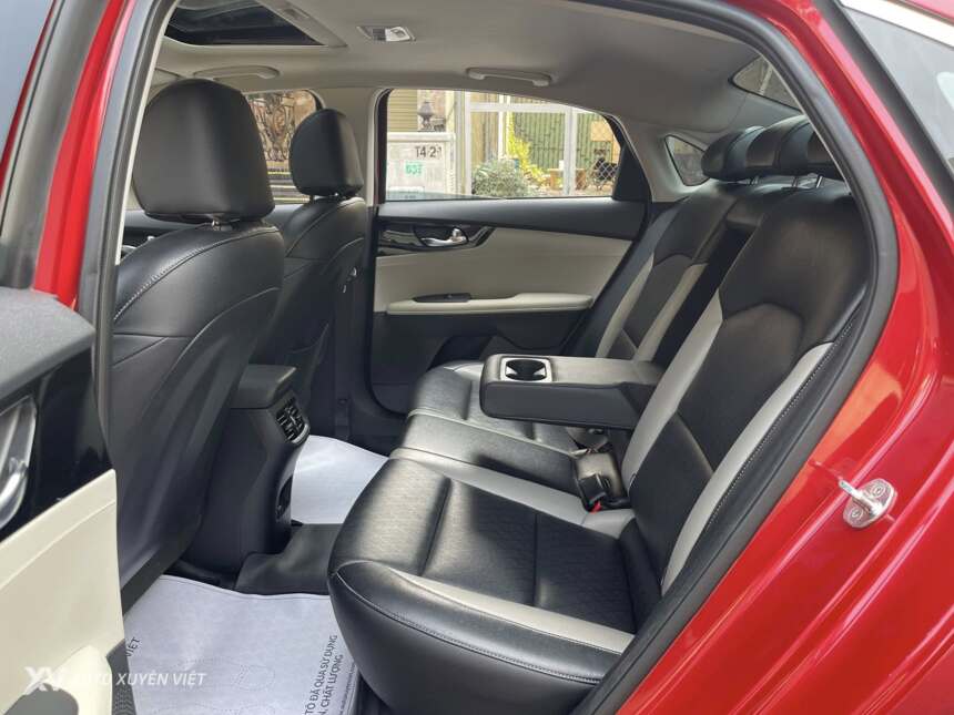 Kia K3 1.6AT Luxury 2021