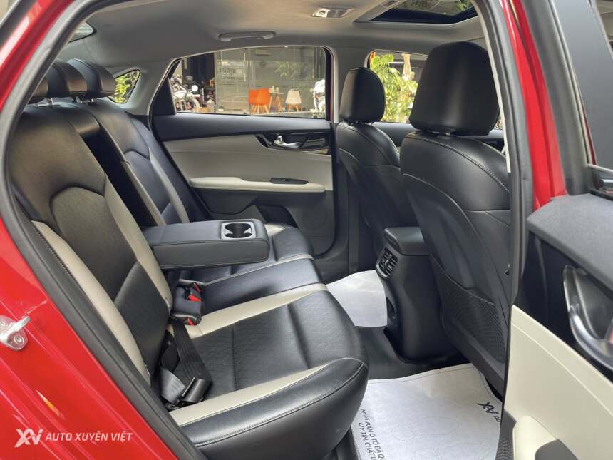 Kia K3 1.6AT Luxury 2021