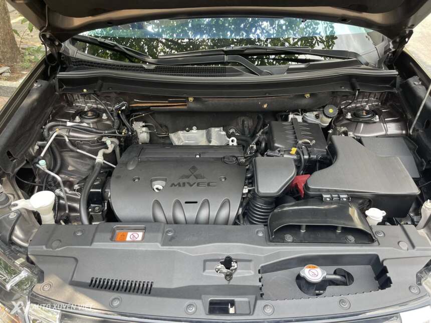 Mitsubishi Outlander 2.0 CVT 2018