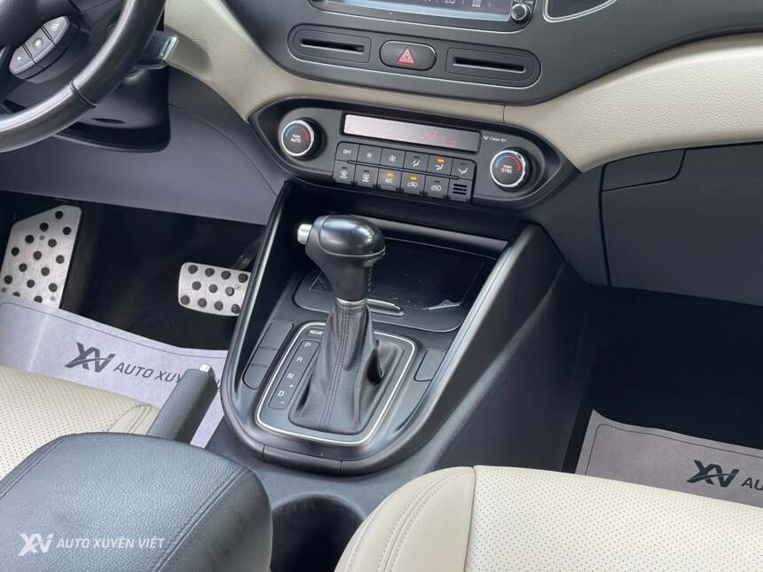 Kia Rondo 2.0 GAT 2018