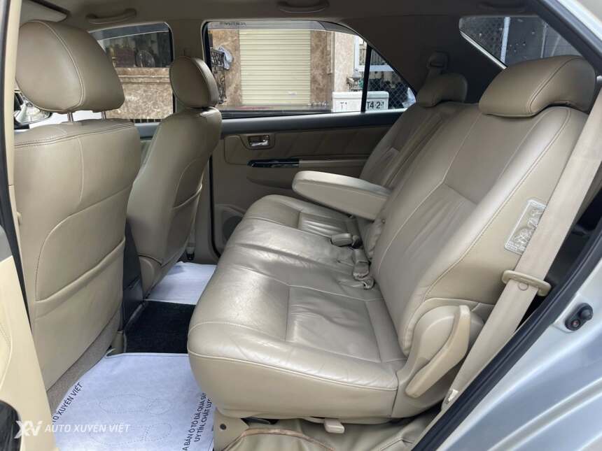 Toyota Fortuner V 2.7AT 4x4 2013