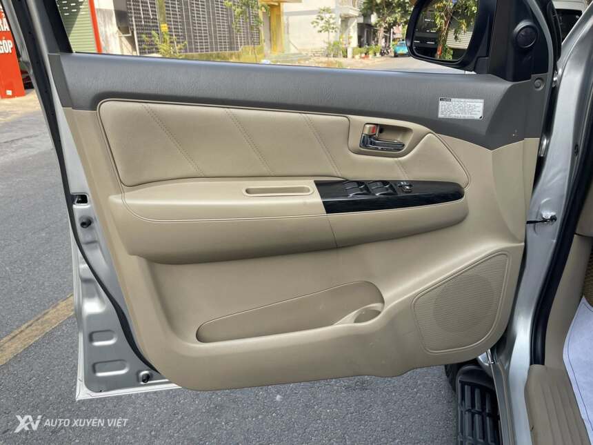 Toyota Fortuner V 2.7AT 4x4 2013