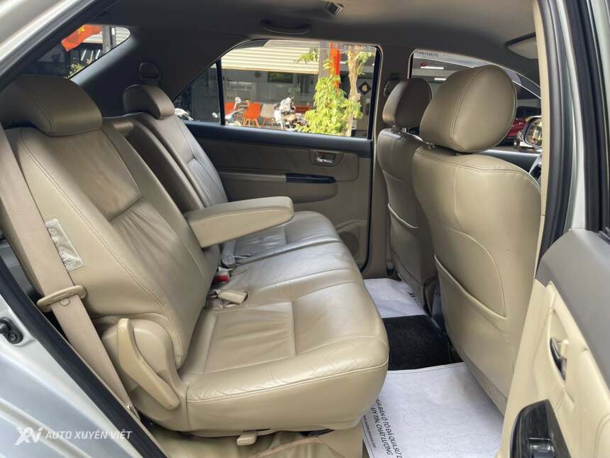 Toyota Fortuner V 2.7AT 4x4 2013