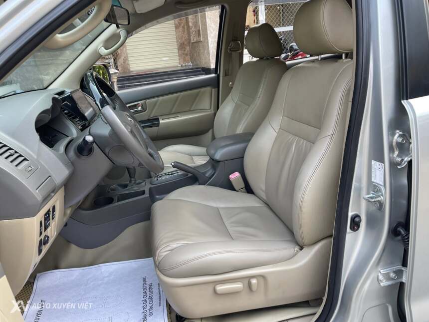 Toyota Fortuner V 2.7AT 4x4 2013