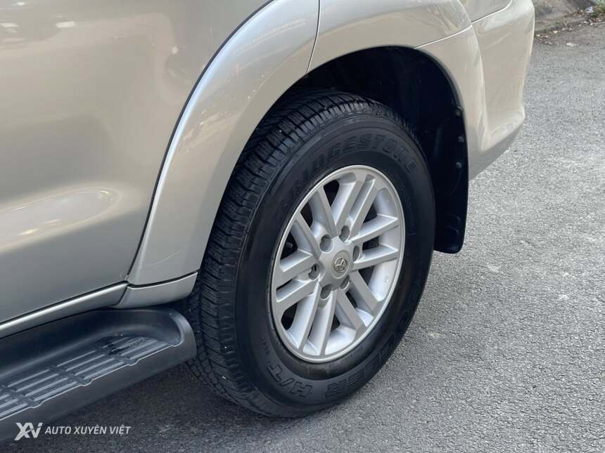 Toyota Fortuner V 2.7AT 4x4 2013