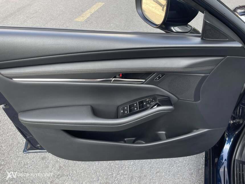 Mazda 3 1.6AT Luxury 2020