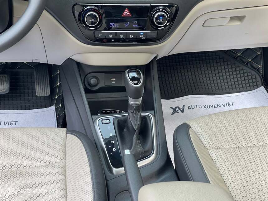 Hyundai Accent 1.4AT Đặc Biệt 2022