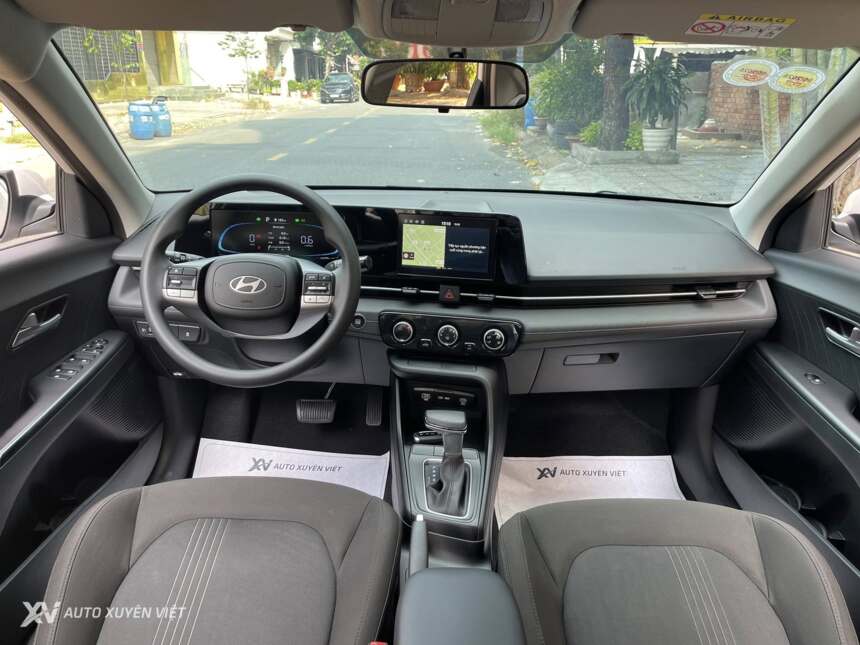 Hyundai Accent 1.5AT 2025