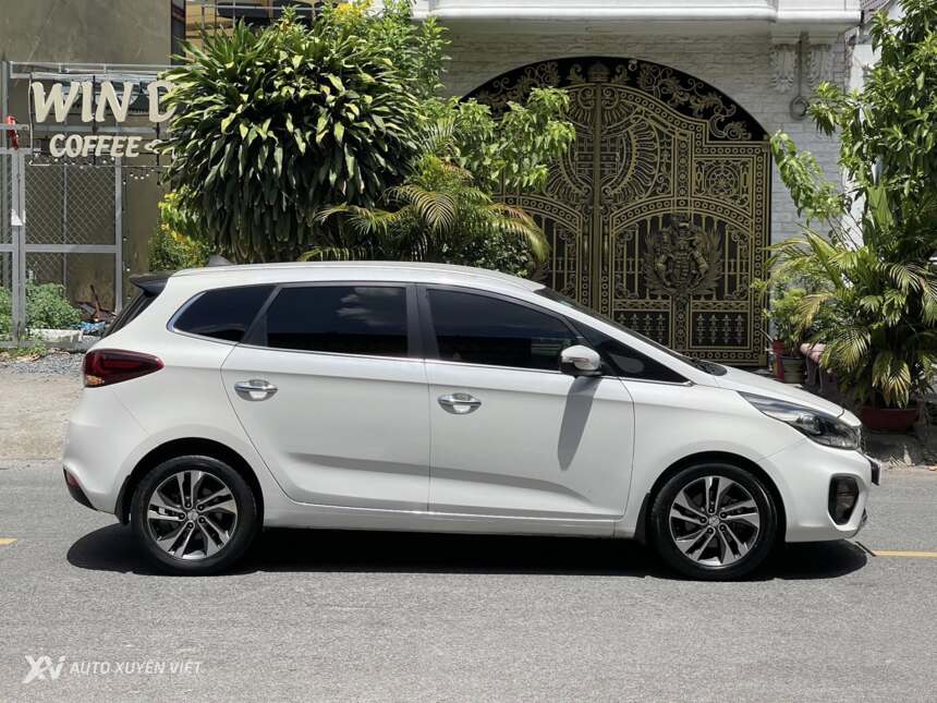 Kia Rondo 2.0 GAT 2017