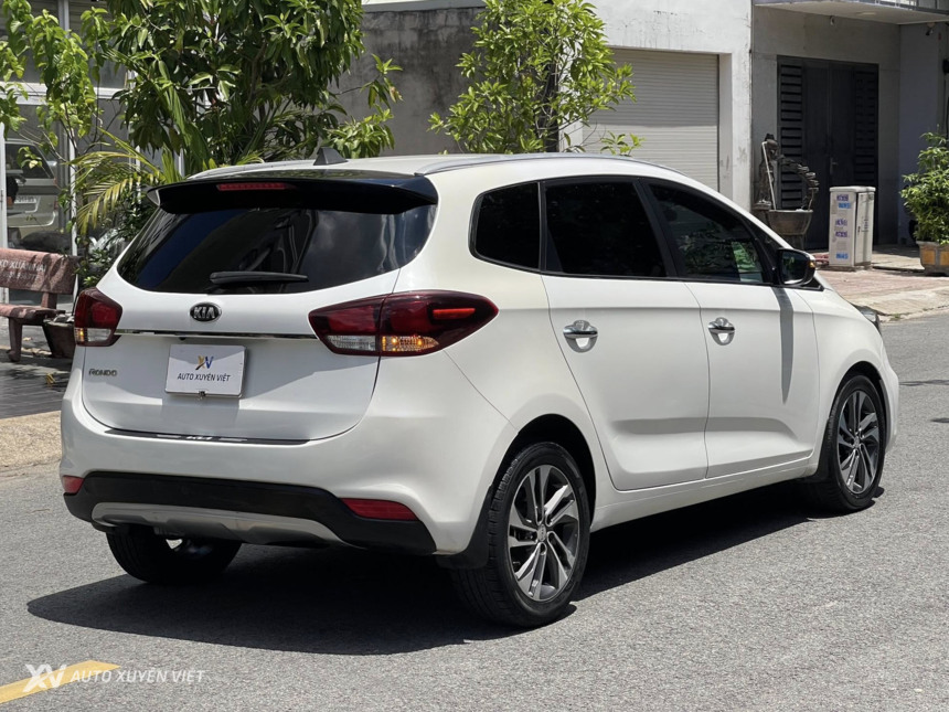 Kia Rondo 2.0 GAT 2017