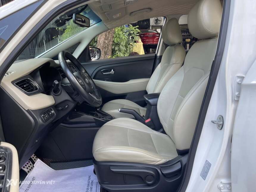 Kia Rondo 2.0 GAT 2017