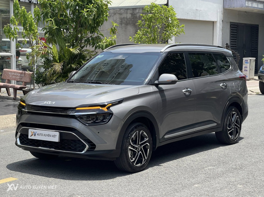 Kia Carens 1.5G Luxury 2025