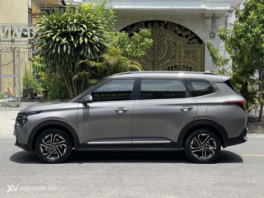 Kia Carens 1.5G Luxury 2025