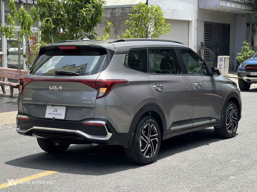 Kia Carens 1.5G Luxury 2025
