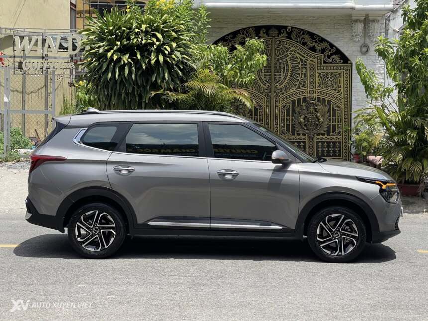 Kia Carens 1.5G Luxury 2025