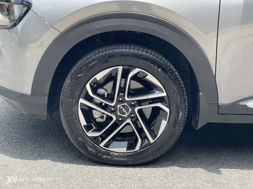 Kia Carens 1.5G Luxury 2025