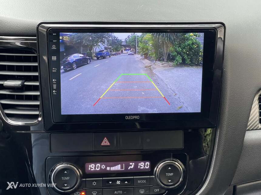 Mitsubishi Outlander 2.0 CVT 2019