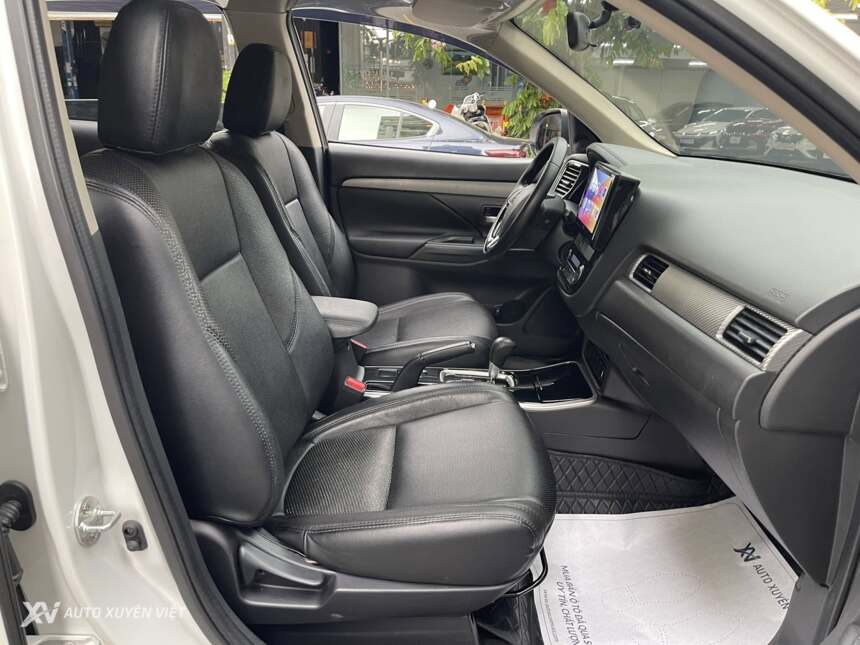 Mitsubishi Outlander 2.0 CVT 2019