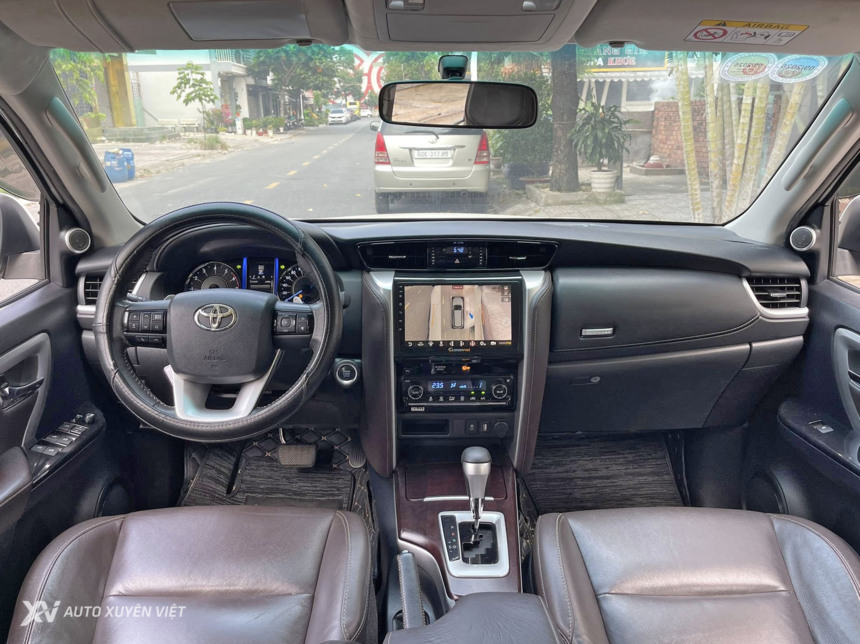 Toyota Fortuner 2.7V 4x2AT 2016 Toyota Fortuner 2.7V 4x2AT 2016