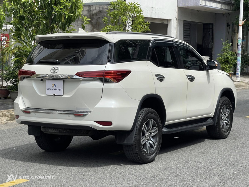 Toyota Fortuner 2.7V 4x2AT 2016