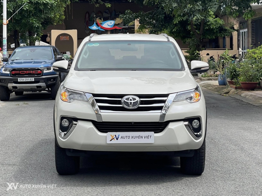 Toyota Fortuner 2.7V 4x2AT 2016