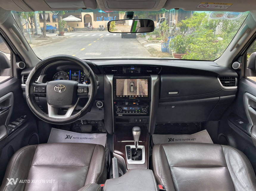 Toyota Fortuner 2.7V 4x2AT 2016