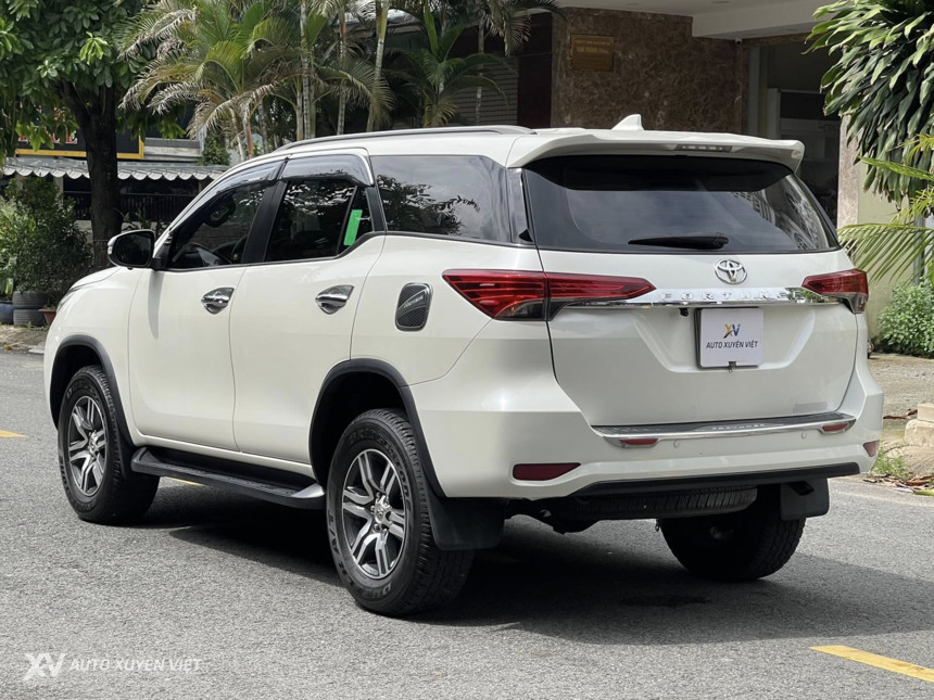 Toyota Fortuner 2.7V 4x2AT 2016