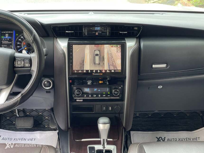 Toyota Fortuner 2.7V 4x2AT 2016