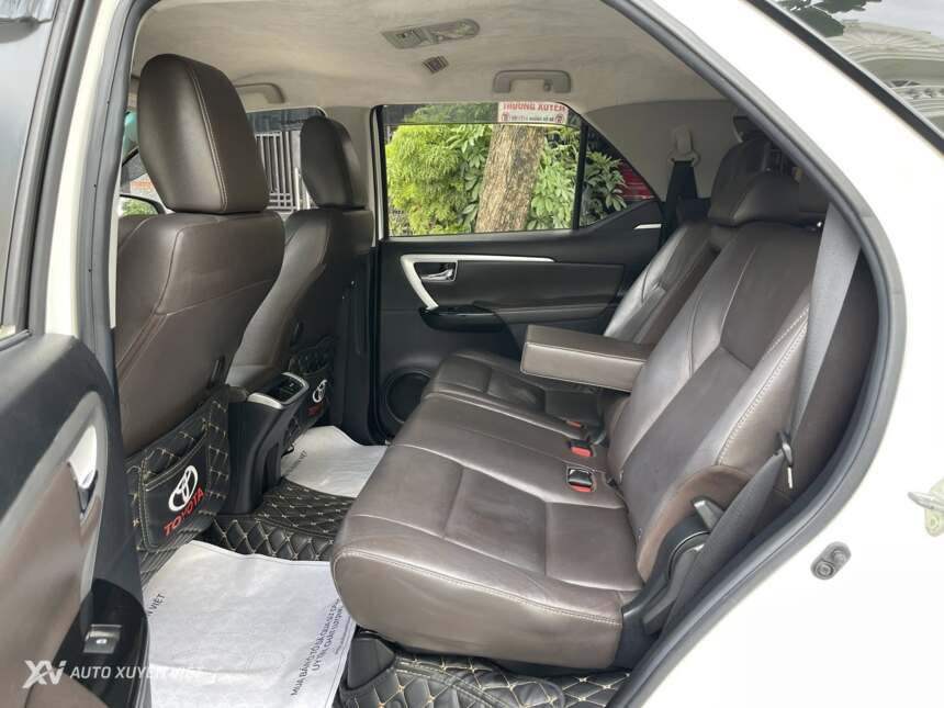 Toyota Fortuner 2.7V 4x2AT 2016