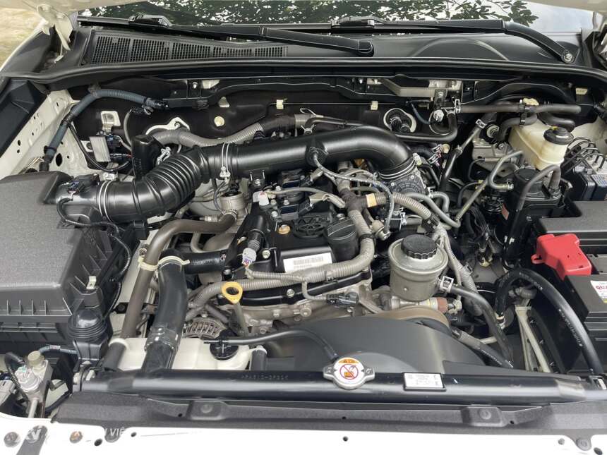 Toyota Fortuner 2.7V 4x2AT 2016