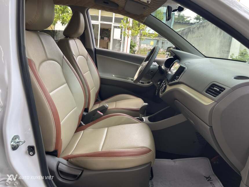 Kia Morning 1.2AT Deluxe 2021