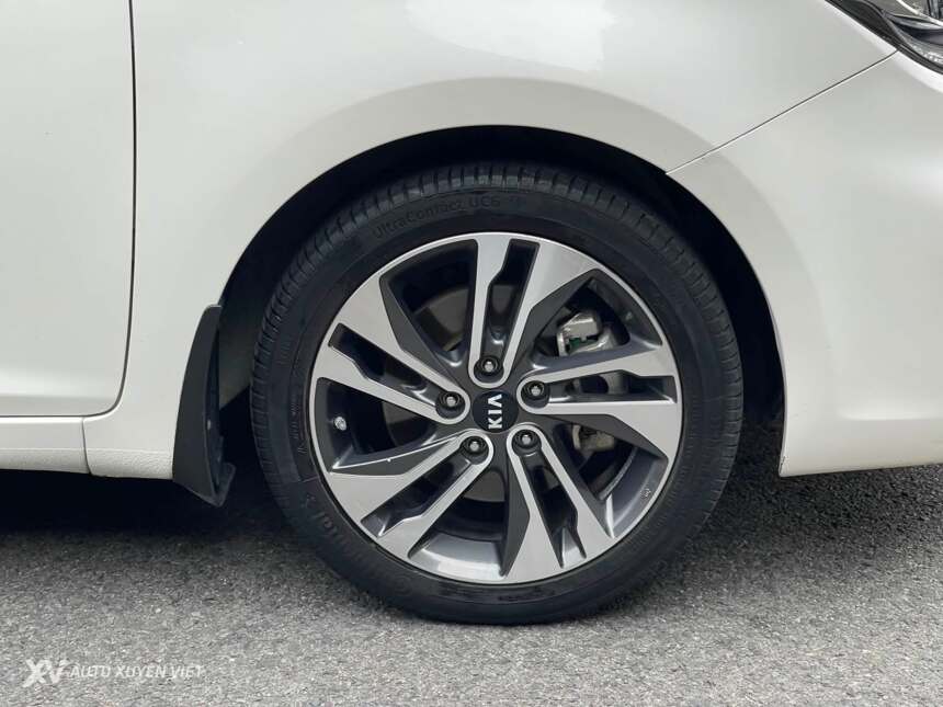 Kia Rondo 2.0 GAT 2019