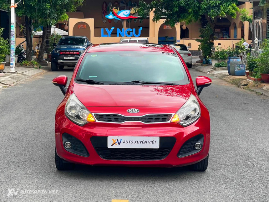 Kia Rio Hatchback 1.4AT 2014