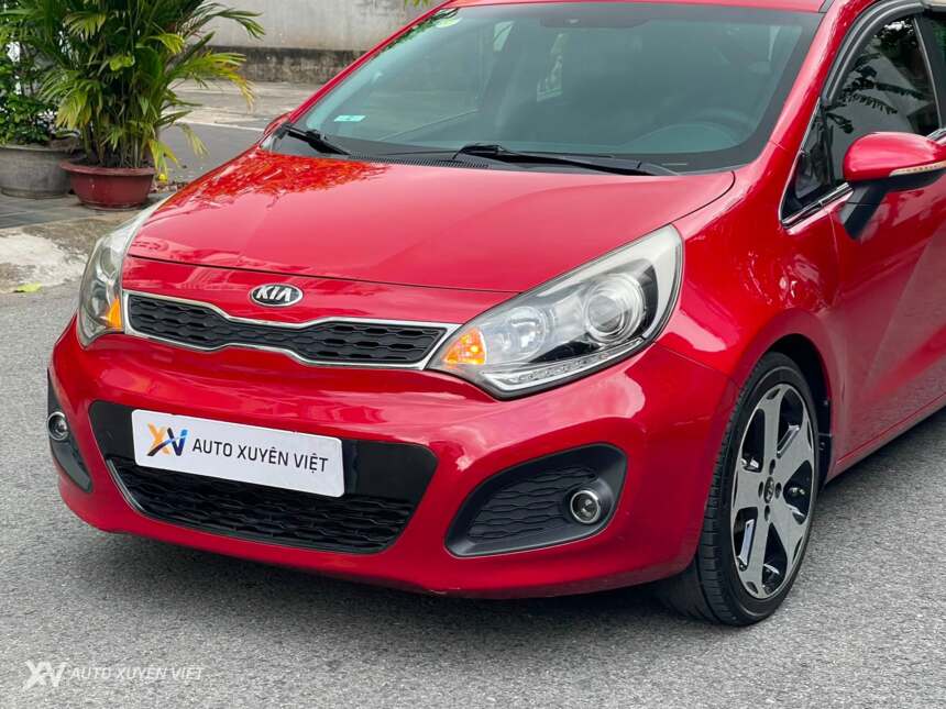 Kia Rio Hatchback 1.4AT 2014