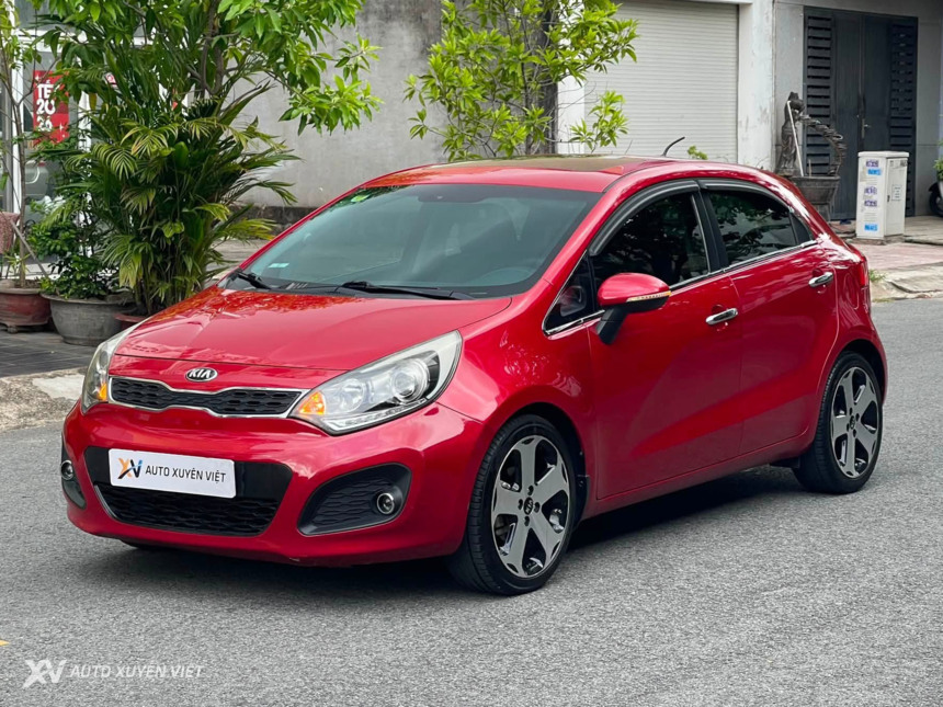 Kia Rio Hatchback 1.4AT 2014