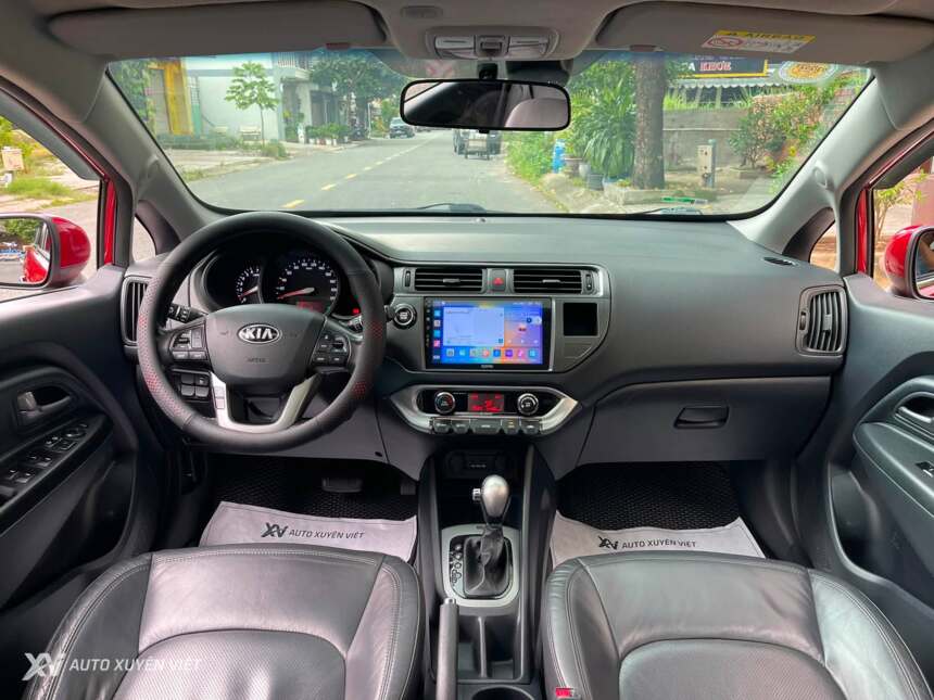Kia Rio Hatchback 1.4AT 2014