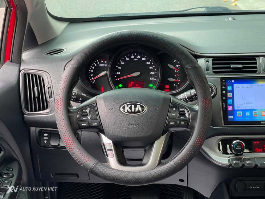Kia Rio Hatchback 1.4AT 2014